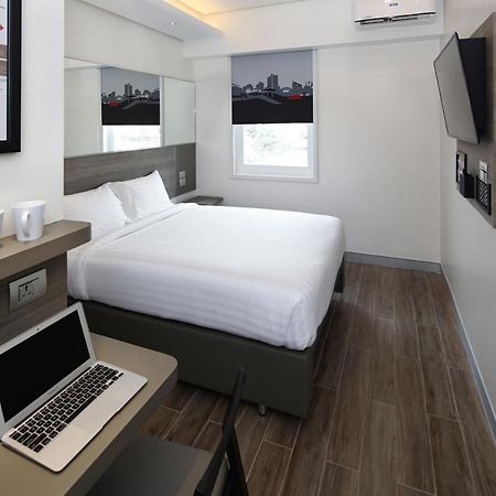 Red Planet Bgc The Fort 따구익 외부 사진